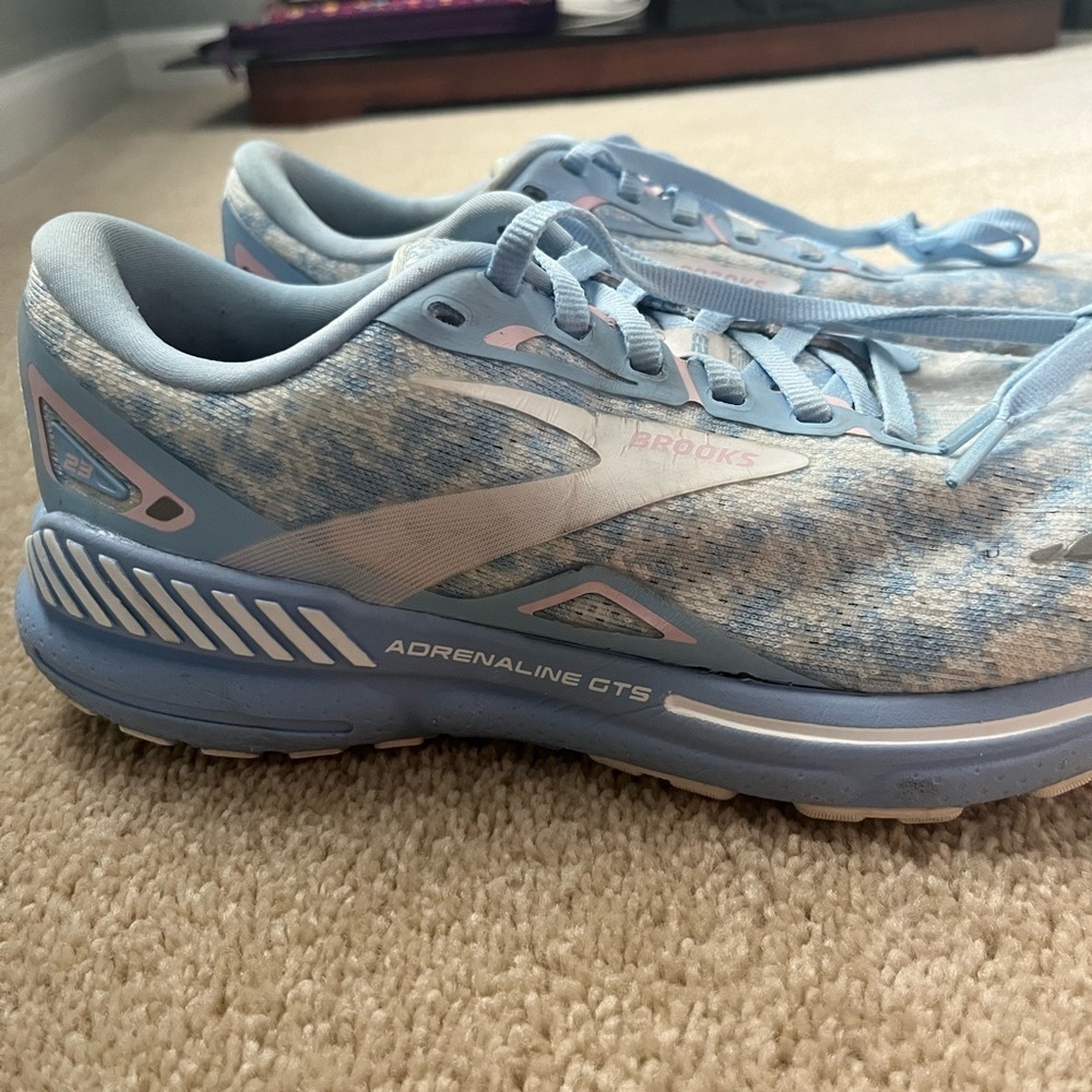 Brooks Women’s Adrenaline GTS 23 - Picture 3 of 14